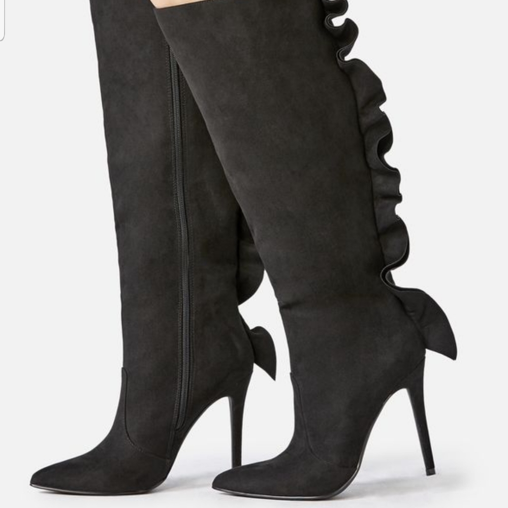 Ruffle Back Stilleto Boots